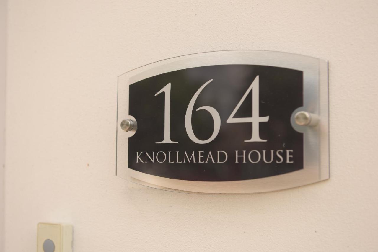 Holiday home Knollmead House *